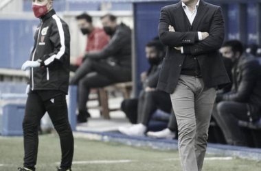 El
Deportivo Alavés anuncia la destitución de Javi Calleja como entrenador del
equipo y nombra a Mendilibar para sustituirle