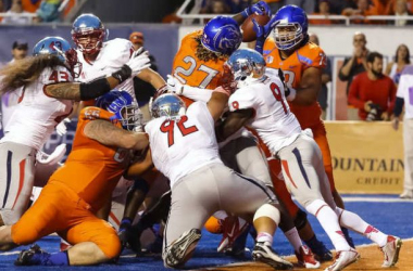 Boise State Holds Off Stubborn Fresno State 37-27