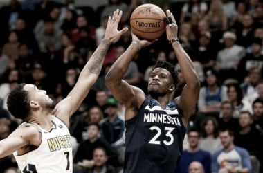NBA, Spurs e Timberwolves vincenti a Portland e Denver