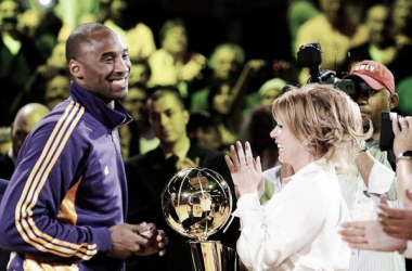 Jeanie Buss: &quot;Me encanta Kobe Bryant. Creo que Los Angeles le ama&quot;