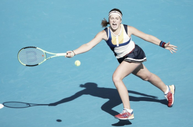 Jelena Ostapenko logra su billete para Singapur