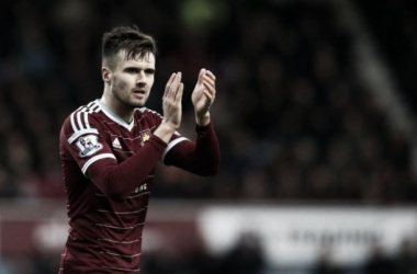 Jenkinson to return to West Ham after signing new Arsenal deal