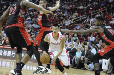 Lin segna 31 punti e Houston batte Toronto