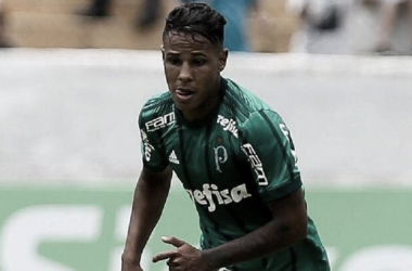 Emprestado pelo Palmeiras, Santa Cruz anuncia volante Johnny