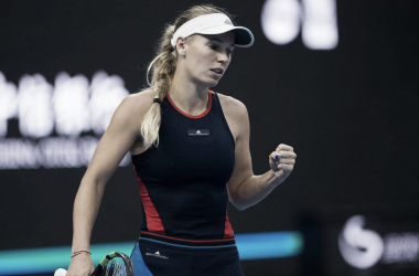 Wozniacki passa fácil por Siniakova rumo às semis do China Open