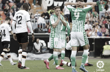 El Betis crea, pero el Valencia marca