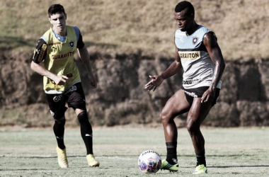 Dedicado nos treinamentos, Jobson vem reconquistando seu espaço no Botafogo