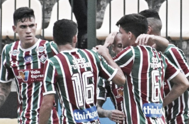 Análise: laterais se destacam em partida coletiva pouco inspirada do Fluminense