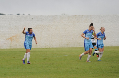Vitória-PE vence Grêmio e se mantém na série A1 do Brasileirão Feminino