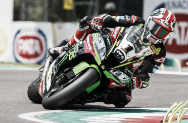 Jonathan Rea hace doblete en Imola