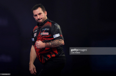 2021 Masters: Clayton Knocks Out MVG to Progress to Quarter Finals