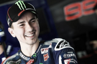 Jorge Lorenzo: &quot;Creo que el nuevo asfalto se adapta a mi pilotaje&quot;