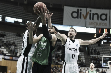 El Divina Seguros Joventut da un paso de gigante hacia la permanencia