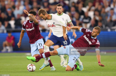Tottenham 1-1 West Ham: Soucek's stunner splits spoils at London Stadium