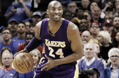 NBA, i Los Angeles Lakers ritirano le due maglie di Kobe Bryant