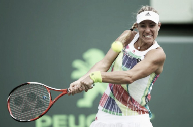 Kerber se aprovecha de otra víctima del calor