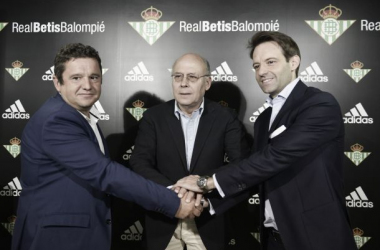 El Real Betis y Adidas llegan a un acuerdo para las próximas seis temporadas