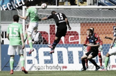 SC Paderborn 1-3 Vfl Wolfsburg: Dost brace seals vital away win