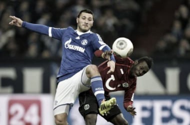 Schalke continue revival