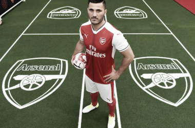 El Arsenal hace oficial el fichaje de Kolasinac