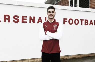 Mavropanos refuerza la defensa ‘Gunner’