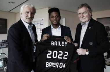 Após passagem no Genk, atacante Leon Bailey é contratado pelo Bayer Leverkusen
