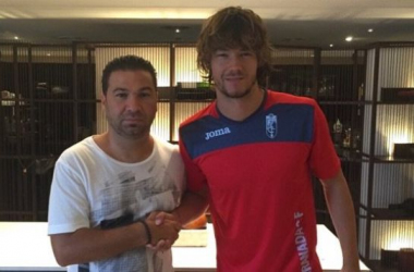 Rene Krhin, refuerzo para la medular del Granada CF