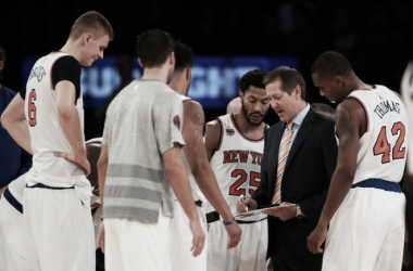 Hornacek dejó en el banquillo a Porzingis en los minutos decisivos ante Houston