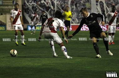 James, Kroos y Cristiano vieron la quinta amarilla