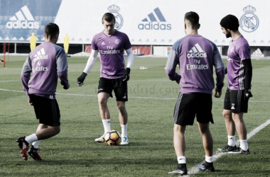 Toni Kroos se ejercita con el grupo antes del clásico