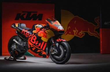 MotoGP, anche KTM presenta la moto 2017
