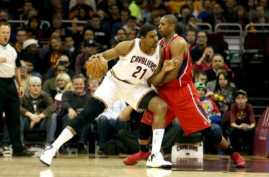 Andrew Bynum Signs With The Pacers