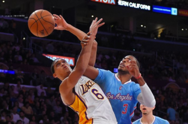 Los Angeles Clippers Crush Los Angeles Lakers, 106-78