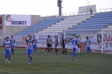 Festival de goles entre La Hoya Lorca y el Linense (4-3)
