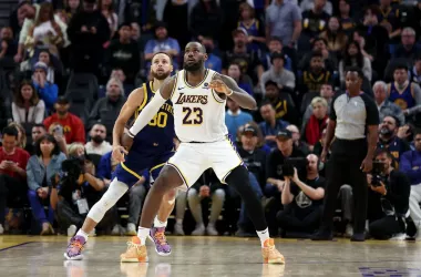 Points and summary of Los Angeles Lakers 121-128 Warriors in NBA 2024