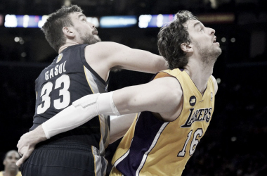 Cambio de líder en el Oeste y los Lakers siguen en puesto de playoffs