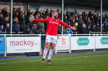 Eastleigh 0-2 Wrexham: Red-hot Dragons extend unbeaten run 