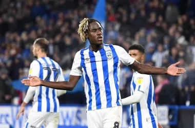 Goals and summary of Huddersfield 4-0 Sheffield Wednesday in the EFL Championship