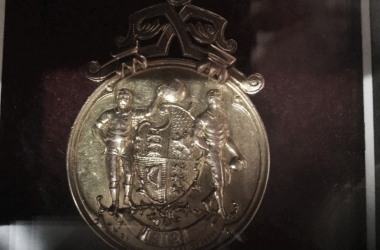 Campeão da Copa da Inglaterra em 1912, Barnsley busca medalha roubada