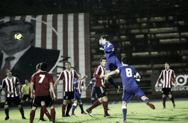 Laudio - Bilbao Athletic: un partido desigual para una victoria igual