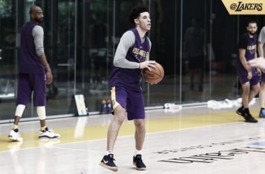 NBA, Lonzo Ball ancora infortunato. La crescita di Randle