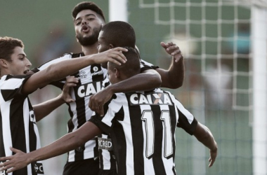Mesmo desclassificado, Botafogo se impõe e derrota Boavista de virada