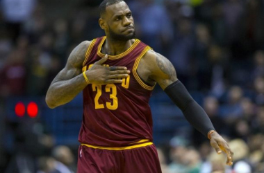 LeBron James Re-Signs Two-Year, $47 Million Deal With Cleveland Cavaliers