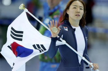 Sochi 2014: Lee Sang-Hwa Skates to Gold Medal And Olympic Record In Ladies&#039; 500 Meters