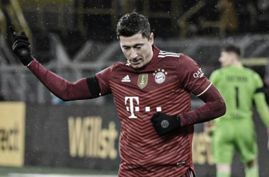 Com dois de Lewandowski, Bayern vira sobre Dortmund e abre vantagem na liderança