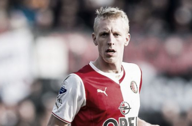 Lex Immers renueva con el Feyenoord