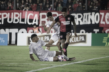 LEJOS DE SU NIVEL. Leyes no tuvo una buena noche y salió reemplazado en el complemento. Foto: Prensa Godoy Cruz