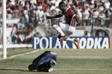 Luís Fabiano marca 200º gol e São Paulo bate Penapolense