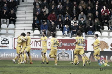 Un sólido y efectivo Alcorcón se lleva el triunfo de Ponferrada