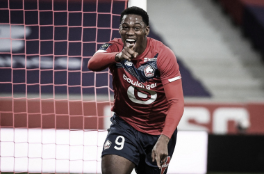 Com gol nos acréscimos, Lille vence Reims de virada e encosta no líder PSG